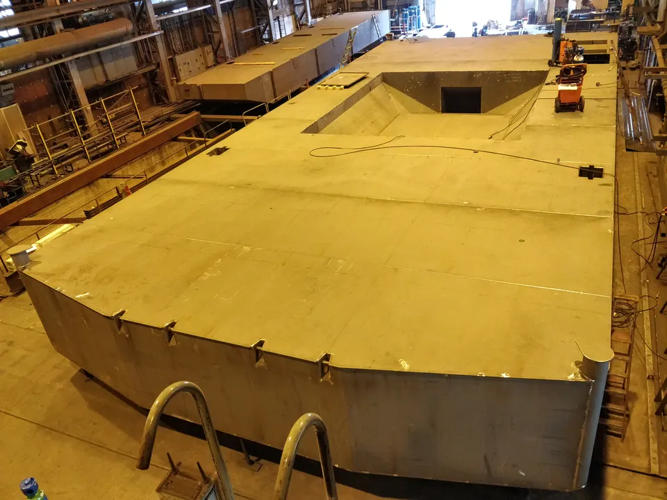 22 m dredging barge fitted out and operational